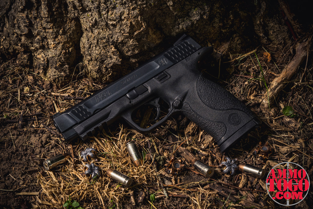 A picture of a smith & wesson M&P pistol chambered in .45 